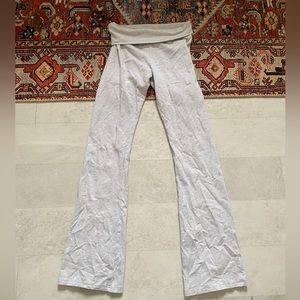 Brandy Melville flare leggings